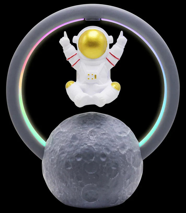 Fashionable Levitation Astronaut Bluetooth Speaker