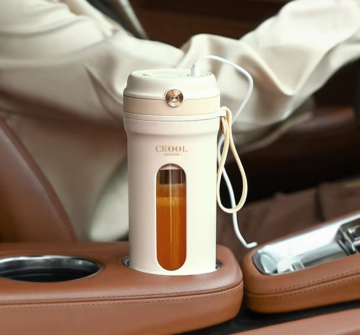 Portable Electric Juice Cup Multi-Function Small Household Juicer for Kitchen and Office Use